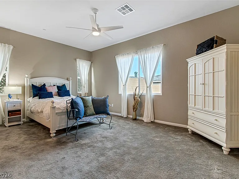 10930 Krista Leigh Ave — Photo 32