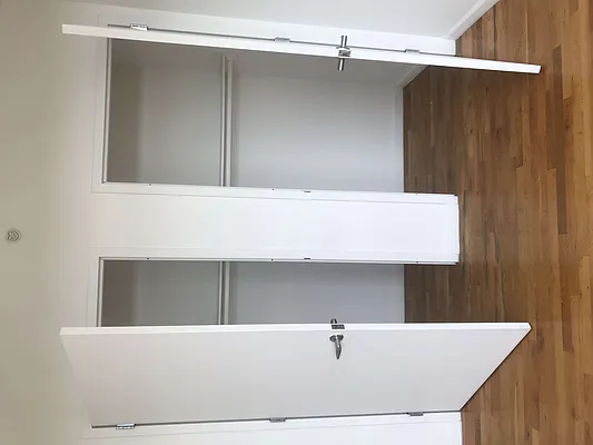 Rented by 3210 Riverdale Holdings LLC | media 54