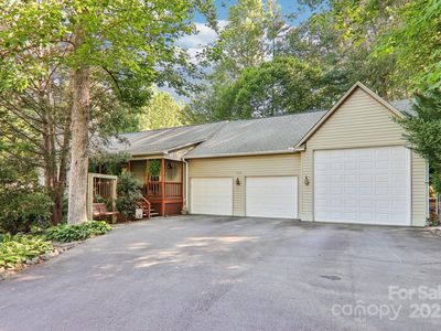 123 Brandymill Loop, Etowah, NC, 28729