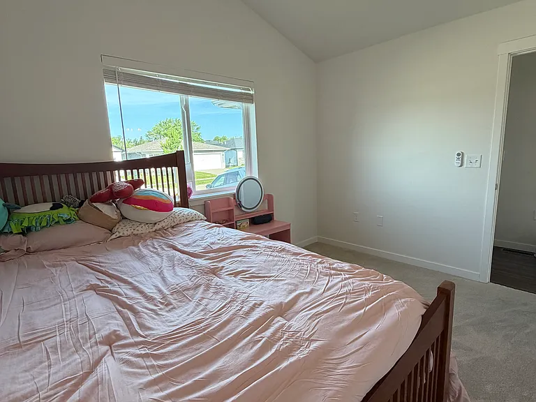 84 Huntington Dr — Photo 19