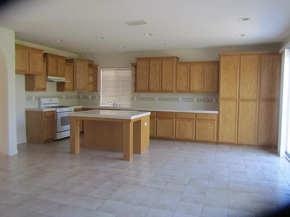 4th image of 8770 Bergamo Cir