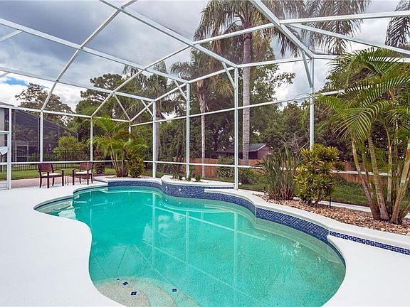 2nd image of 635 Park Forest Ct