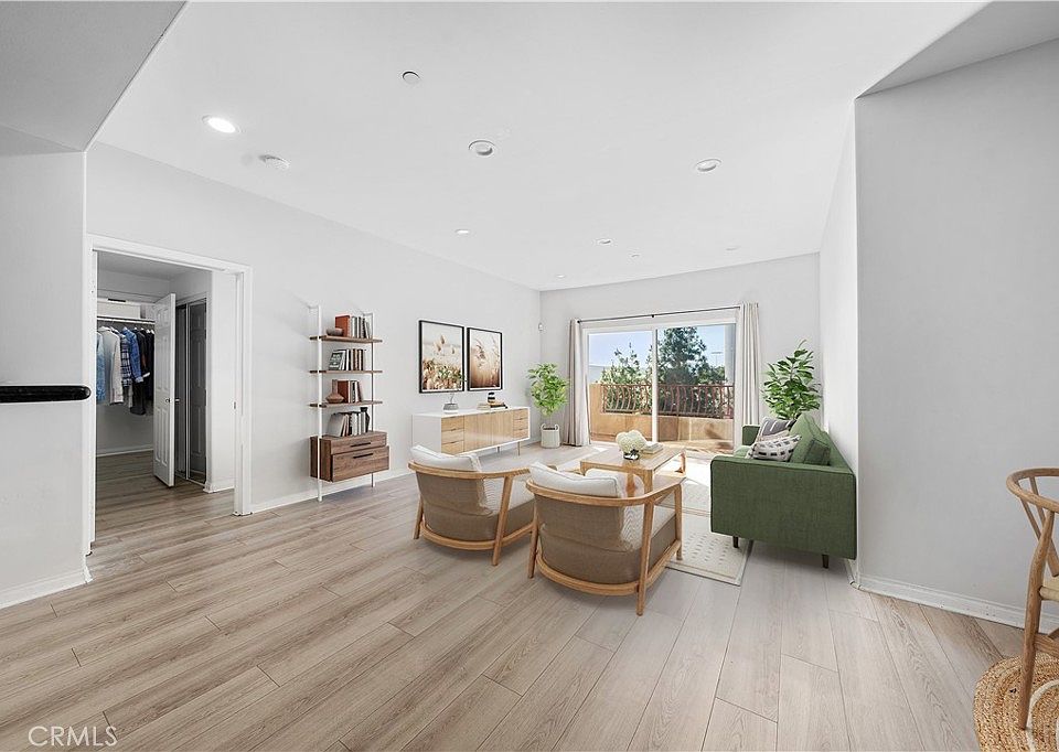 1st image of 9610 Zelzah Ave APT 312