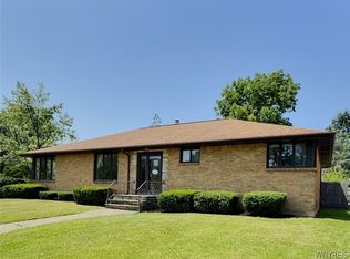 142 Windermere Blvd, Amherst, NY 14226