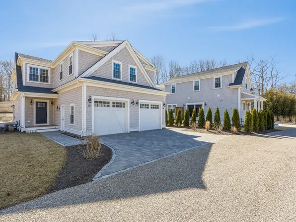 255 Old Main Rd #2B, North Falmouth, MA 02556