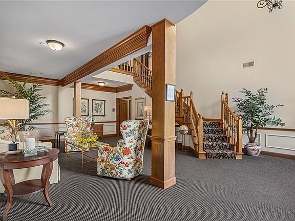 4th image of 7221 Mission Rd APT 211