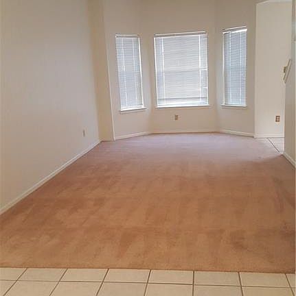 5th image of 1324 James Cravens Ct