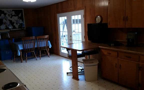 4th image of 105 Lee Ln