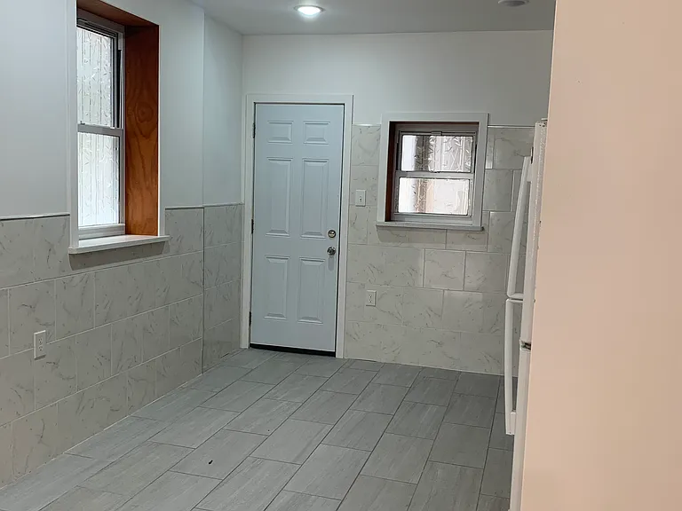 2446 S 5th St — Photo 5