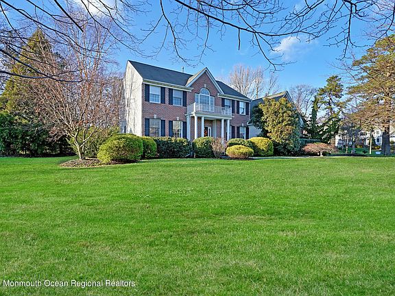 5th image of 2056 Basswood Ct