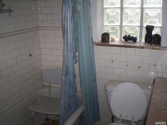 4th image of 5504 Chamberlain Ave