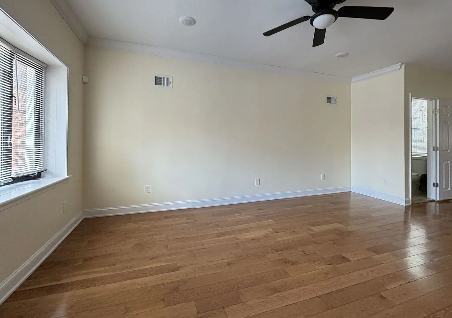 1605 S 27th St. 3 bedroom / 1.5 bathroom House — Photo 4