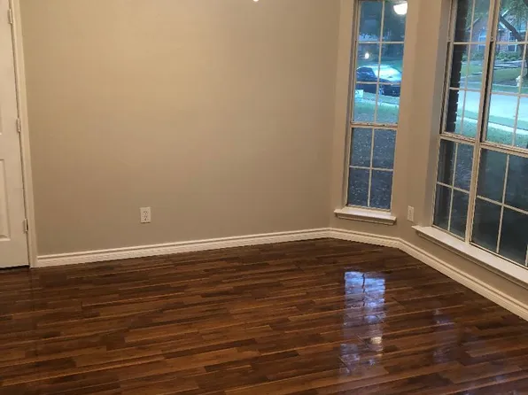 526 Greenwich Ln, Coppell, TX 75019