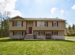 105 Deckertown Tpke, Montague, NJ 07827