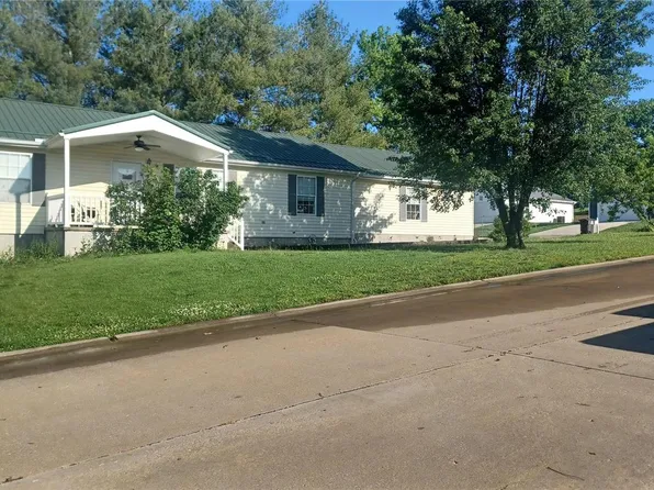 2 Blackberry Cir, Perryville, MO 63775