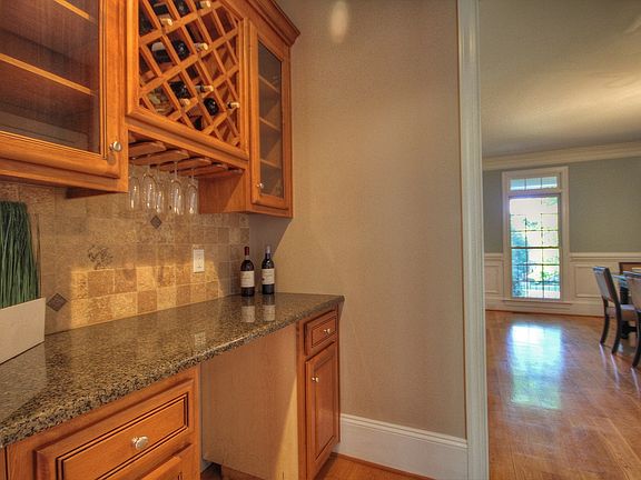 5th image of 141 Alder Springs Ln