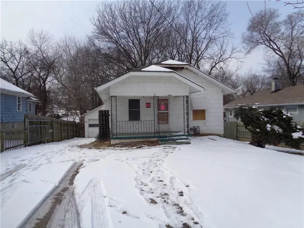 1618 S Claremont Ave, Independence, MO 64052