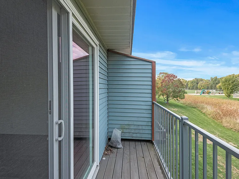 797 Parkside Dr — Photo 24