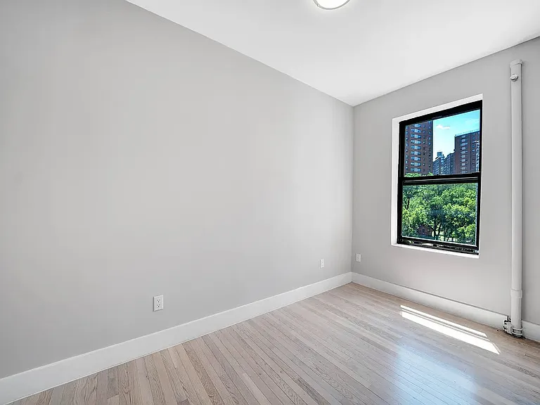 545 W 125th St #41 — Photo 7