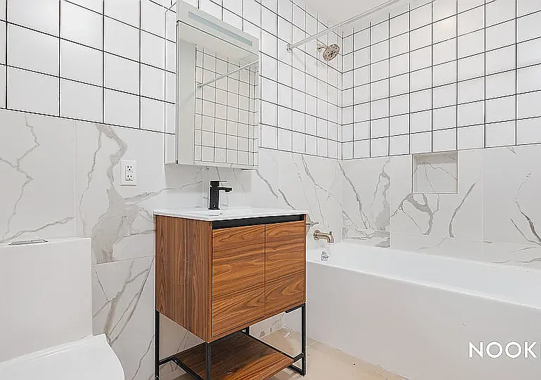 68 Gold St #5P — Photo 12