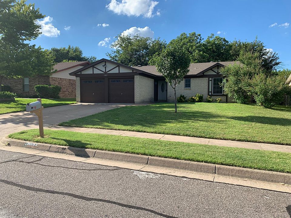 1st image of 107 Karen Ct