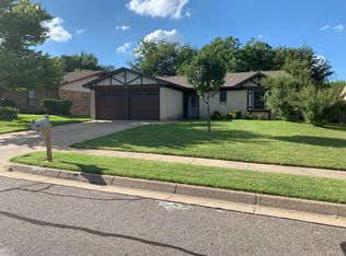 107 Karen Ct, Arlington, TX 76014