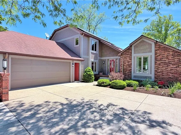 768 Michelle Ct, Lewiston, NY 14092
