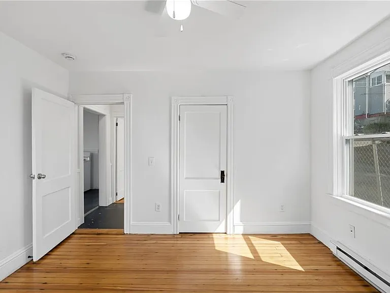 5 Peter St #1 — Photo 15
