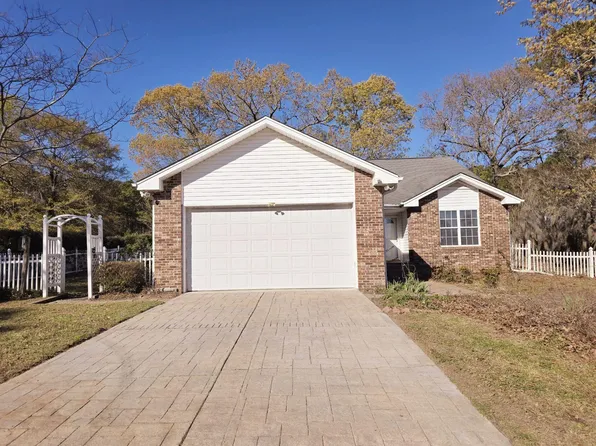 1575 Cottage Dr, Summerton, SC 29148