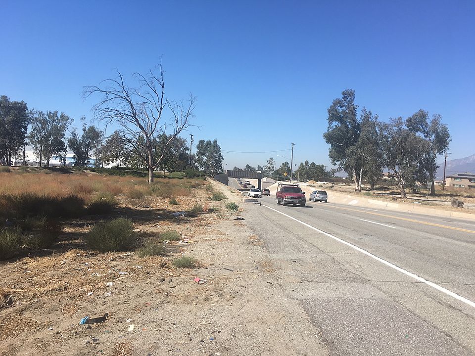 2nd image of 15701 Foothill Blvd