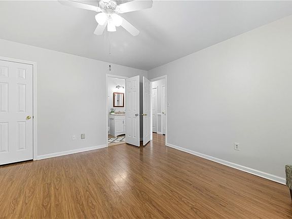 5th image of 95 Wellesley Dr