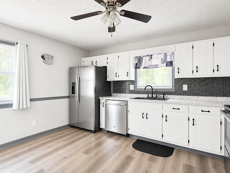 2052 Brook Valley Ct #A — Photo 3