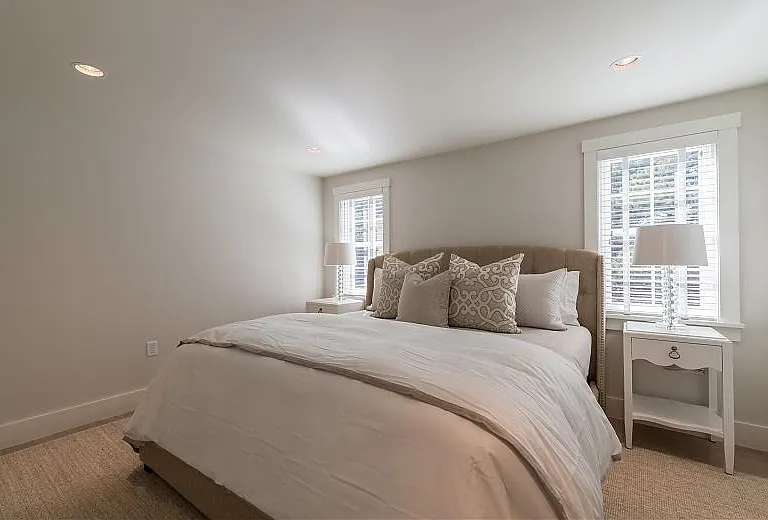Pond View Dr — Photo 11