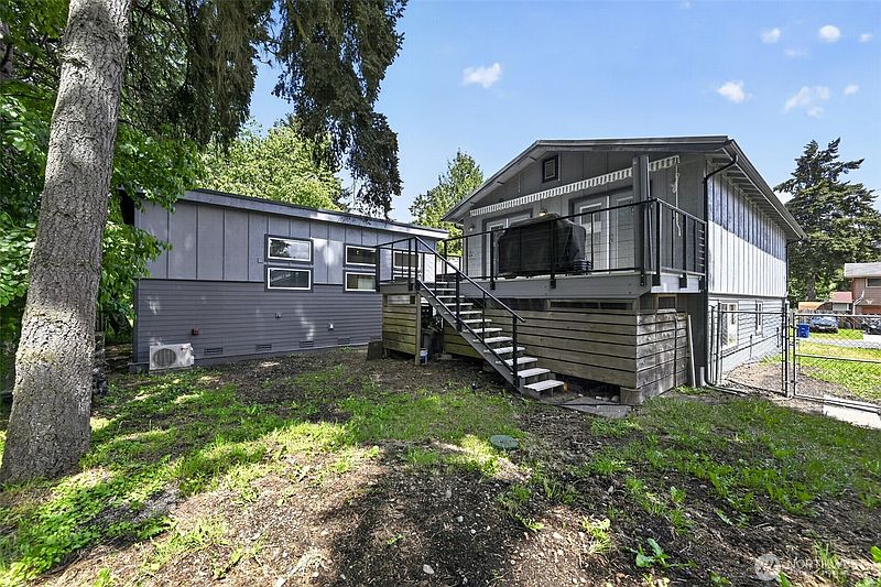 2nd image of 16818 21st Avenue Ct E