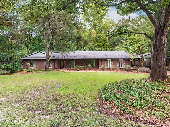 2nd image of 105 McClendon Dr