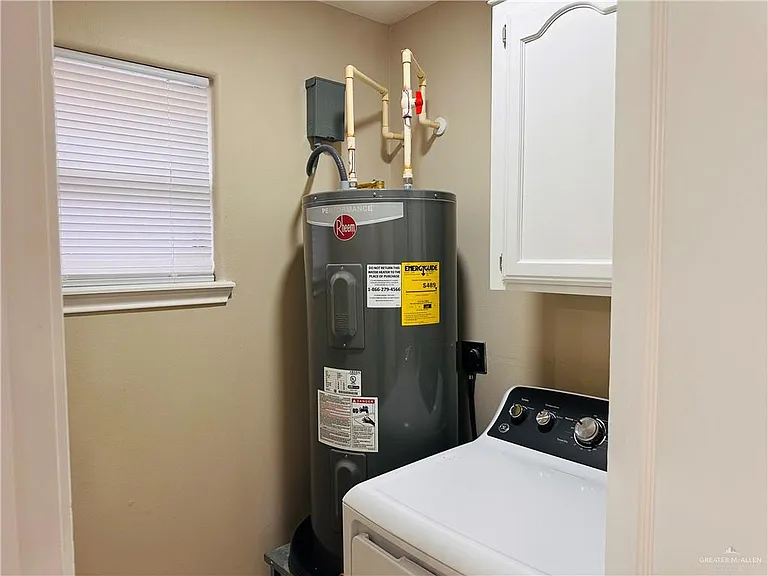 2105 W Western Dr #2 — Photo 6