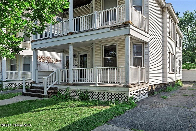 3rd image of 3 St James Place