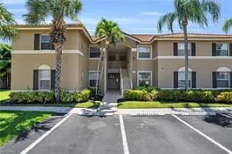 Building Photo - 6560 Huntington Lakes Cir #101