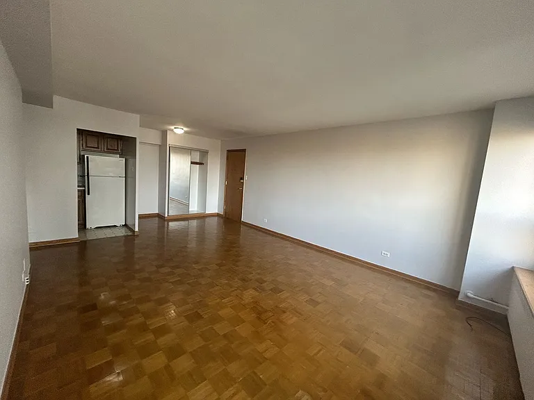 4180 Marine Terrace Apartments — Photo 81