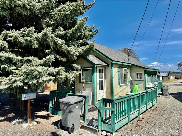208 Yakima Avenue, Cle Elum, WA 98922