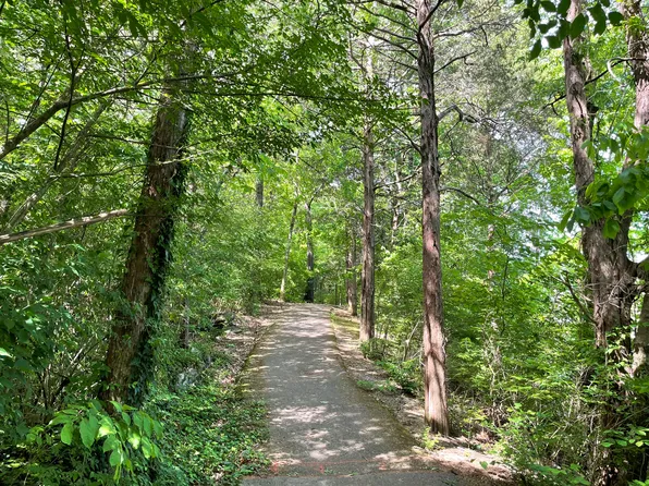 Fox Lake Apartment Homes