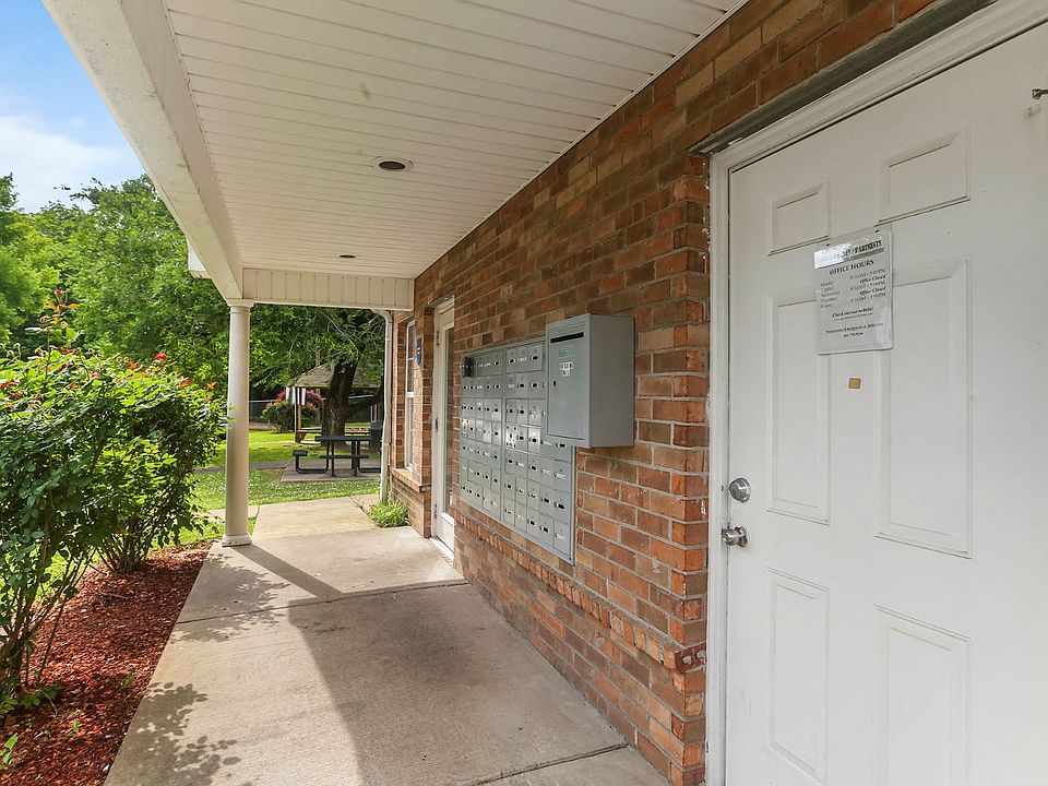 1st image of 1950 Hope St #16-16D