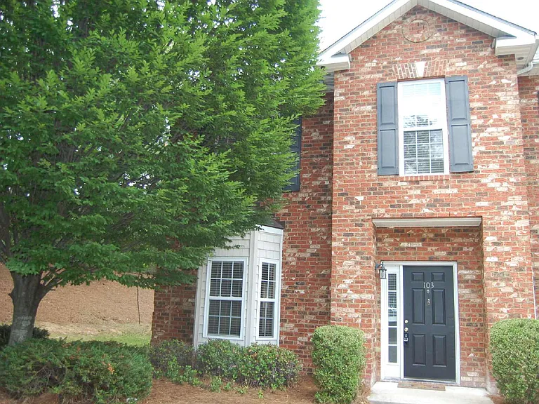 5234 Hilltop Rd #103 — Photo 2