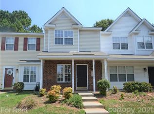 7813 Petrea Ln, Charlotte, NC 28227