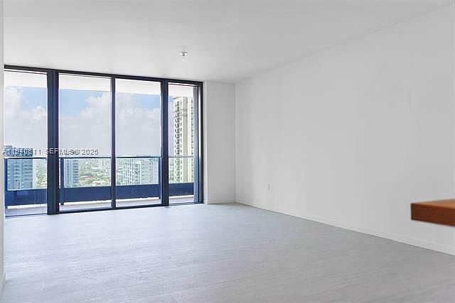 1st image of 1000 Brickell Plz Unit 5000