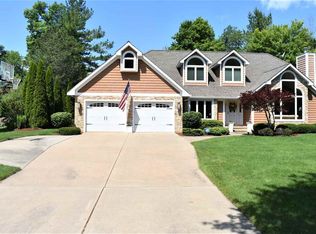 6021 Emerson Ct, Midland, MI