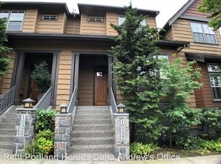 10332 SW Windwood Way, Portland, OR 97225