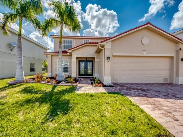 2289 Cape Heather Cir, Cape Coral, FL 33991