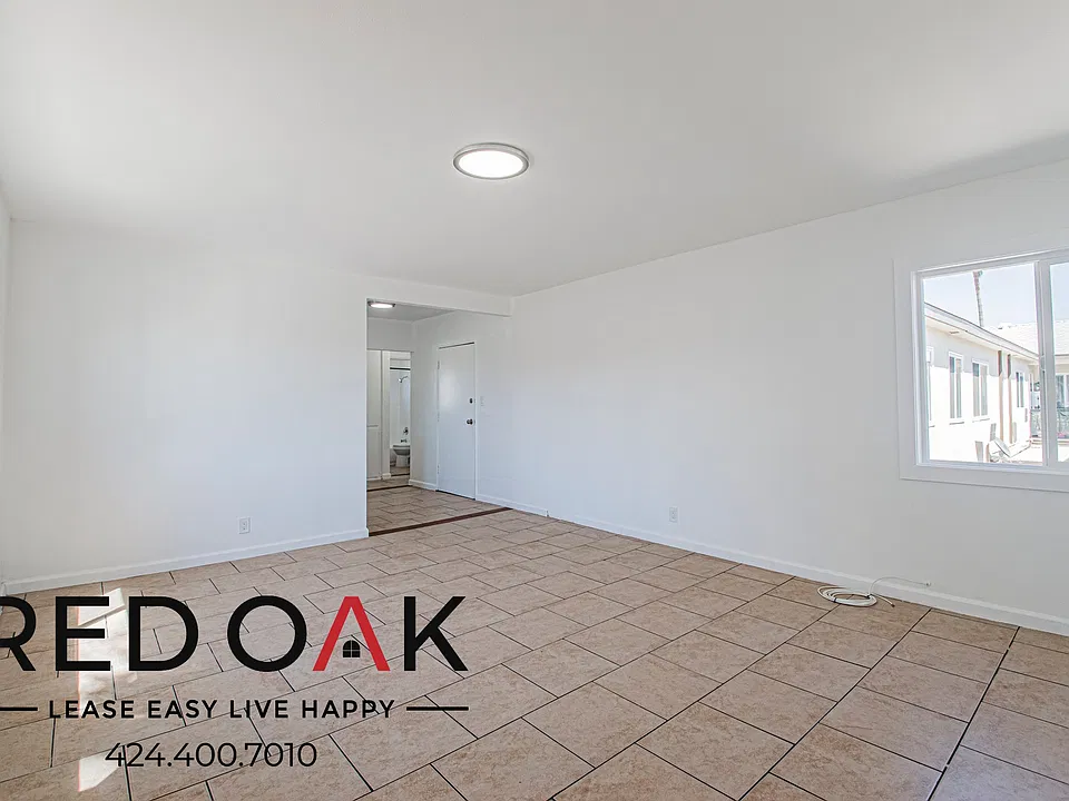 8118 S Western Ave #9