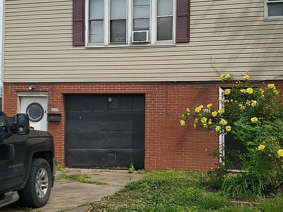 3rd image of 2423 Lincoln Ave #1